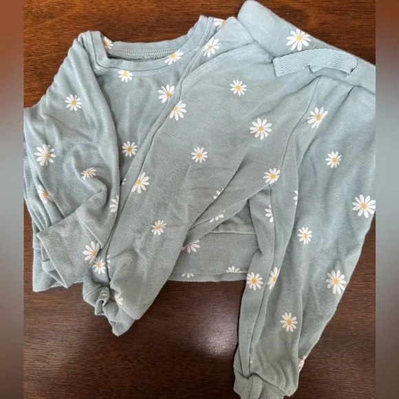 Kyte Baby Daisy Jogger Set. Please read description! - Picture 3 of 4